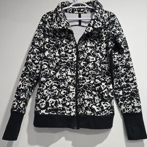 Size 10 Lululemon athletica Cozy Cuddle Up Jacket. High Wrapped Collar. Full Zip